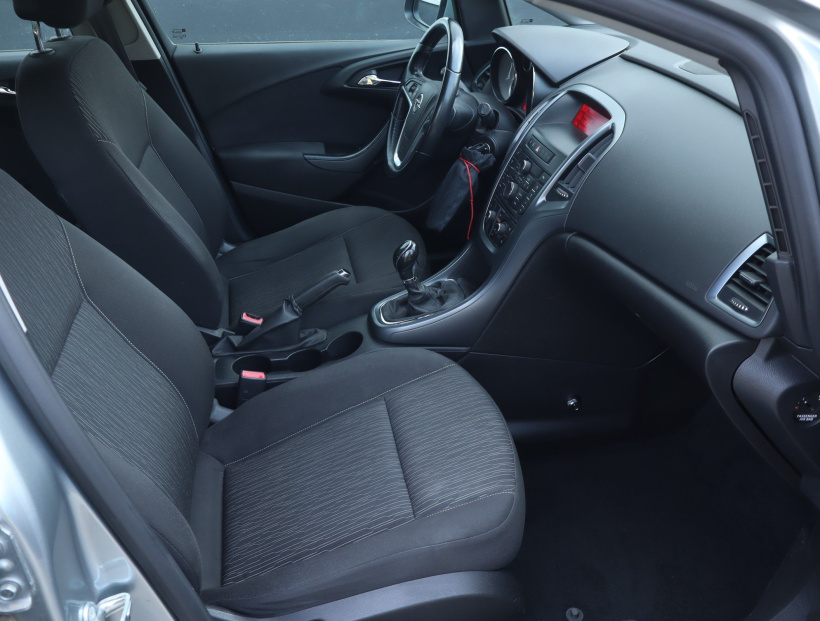 Opel Astra, 2014