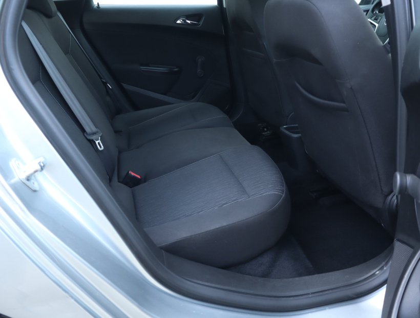 Opel Astra, 2014