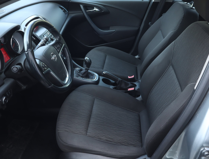 Opel Astra, 2014