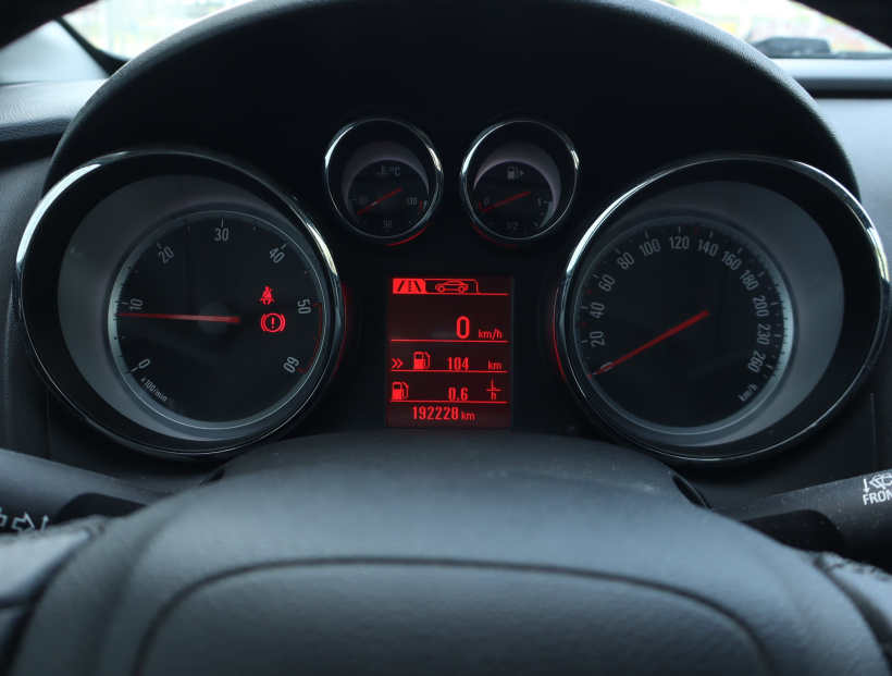 Opel Astra, 2014