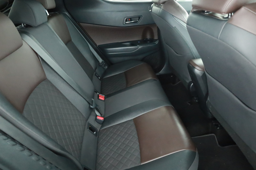 Toyota C-HR, 2017