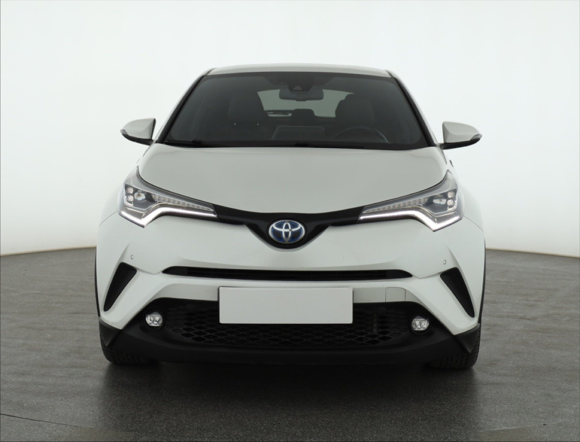 Toyota C-HR, 2017