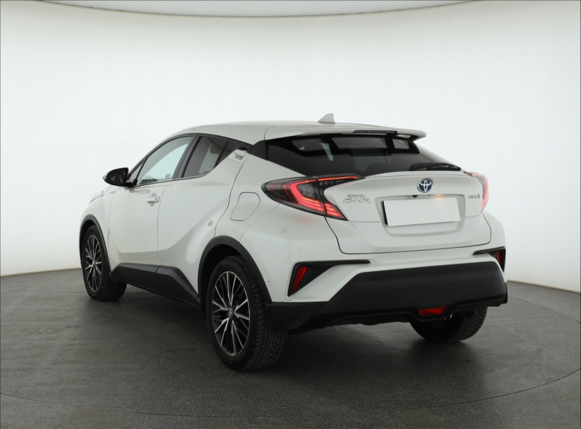 Toyota C-HR, 2017