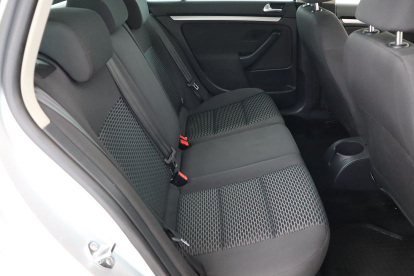 Volkswagen Golf, 2011