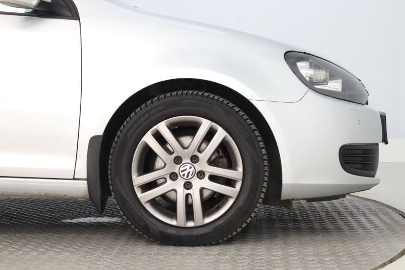 Volkswagen Golf, 2011
