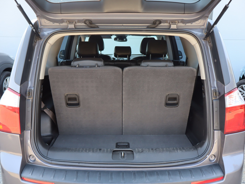 Chevrolet Orlando, 2011