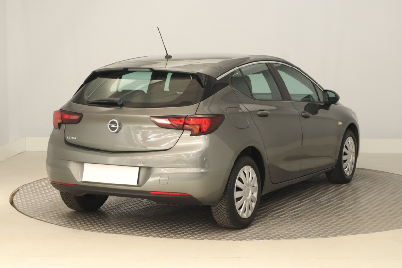 Opel Astra, 2020