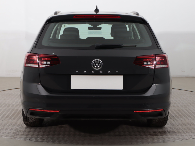 Volkswagen Passat, 2020