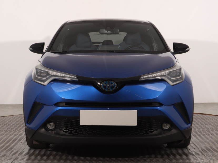 Toyota C-HR, 2017