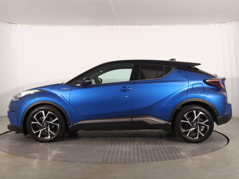 Toyota C-HR, 2017