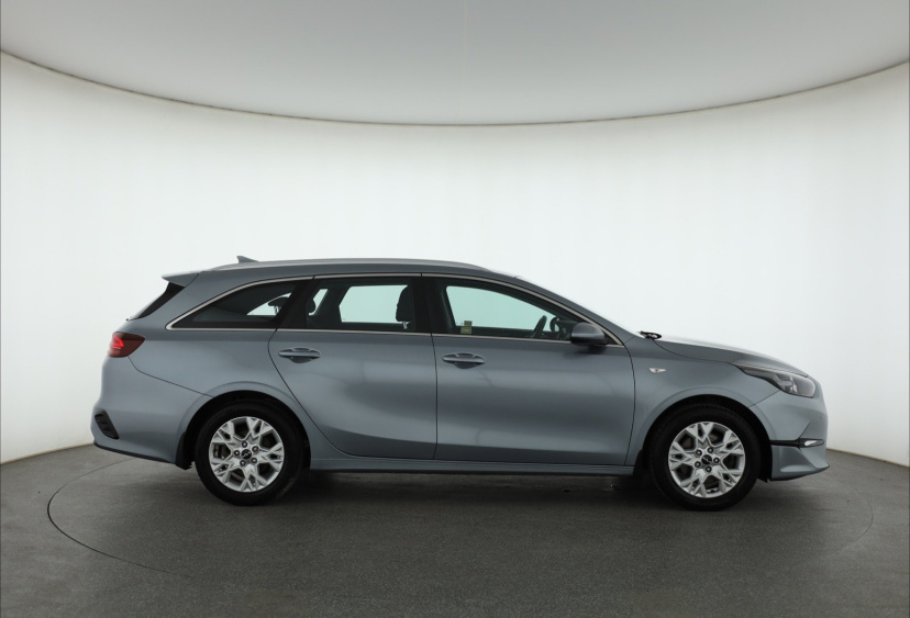 Kia Ceed, 2022