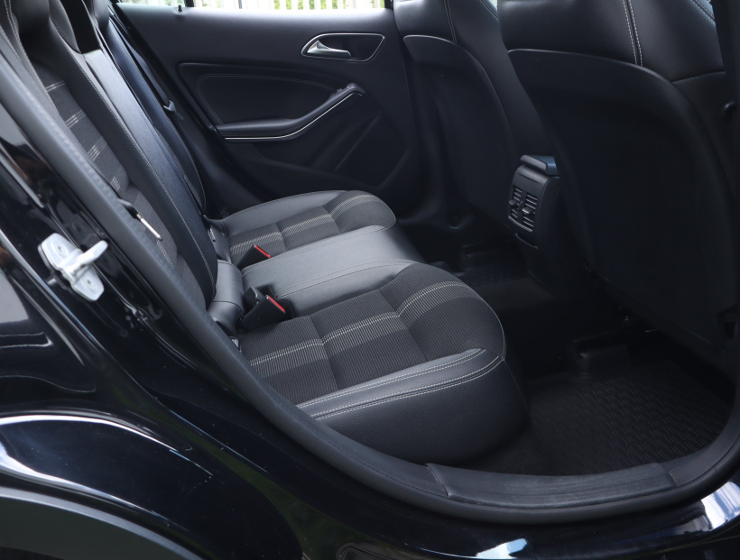 Mercedes-Benz GLA, 2017