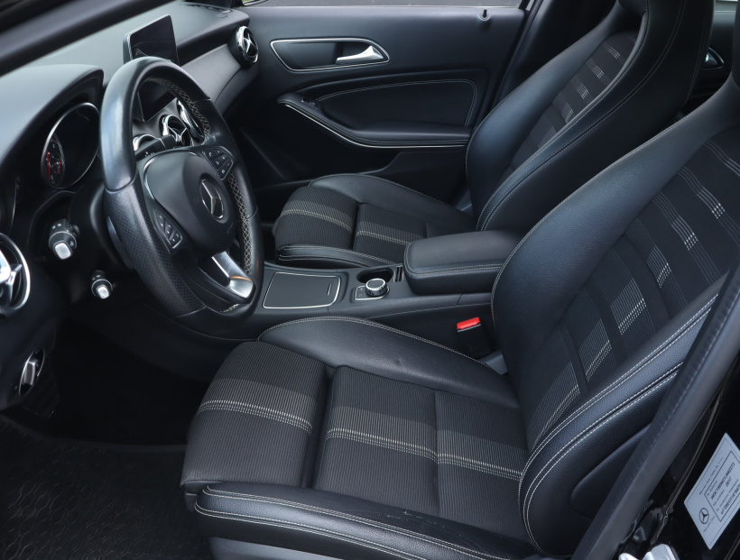 Mercedes-Benz GLA, 2017