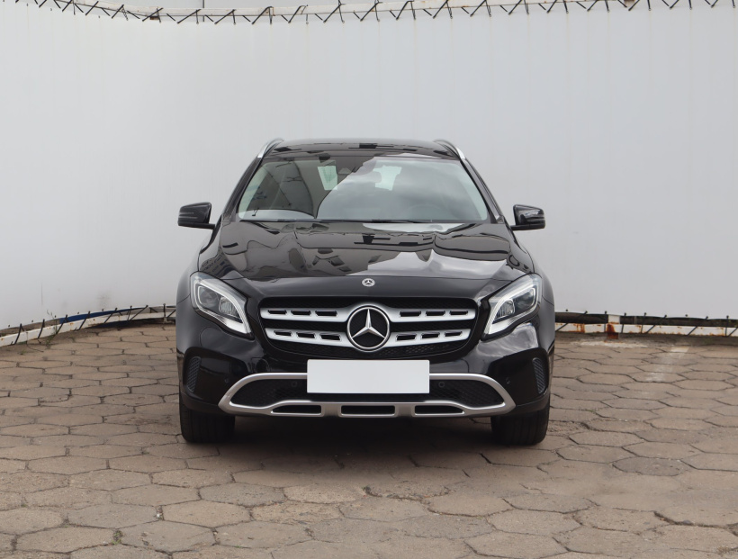 Mercedes-Benz GLA, 2017