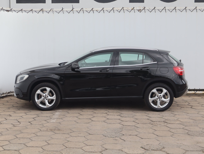 Mercedes-Benz GLA, 2017
