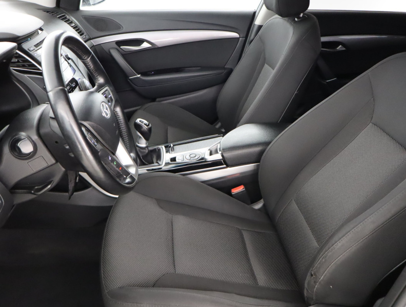 Hyundai i40, 2012