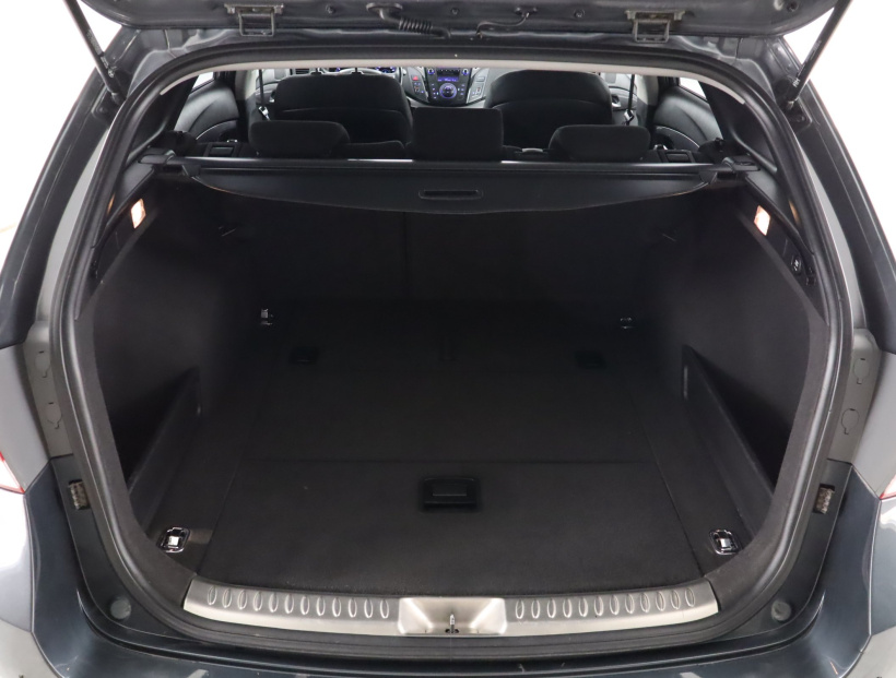 Hyundai i40, 2012