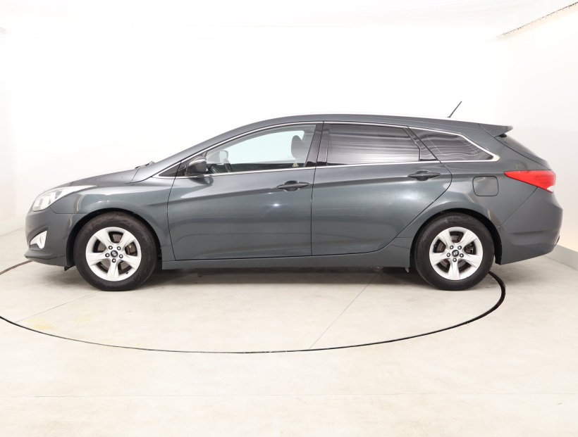 Hyundai i40, 2012