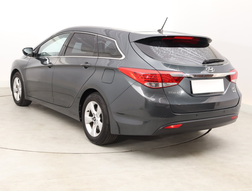 Hyundai i40, 2012