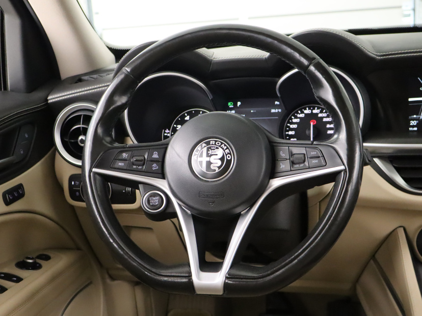 Alfa Romeo Stelvio, 2019