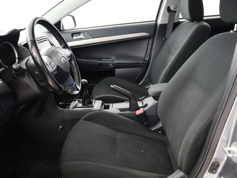 Mitsubishi Lancer, 2015