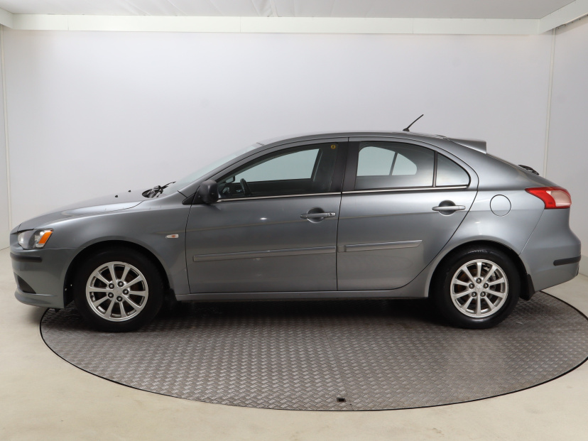 Mitsubishi Lancer, 2015