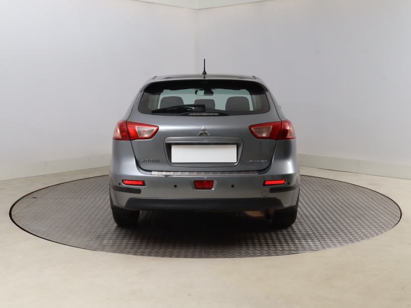 Mitsubishi Lancer, 2015