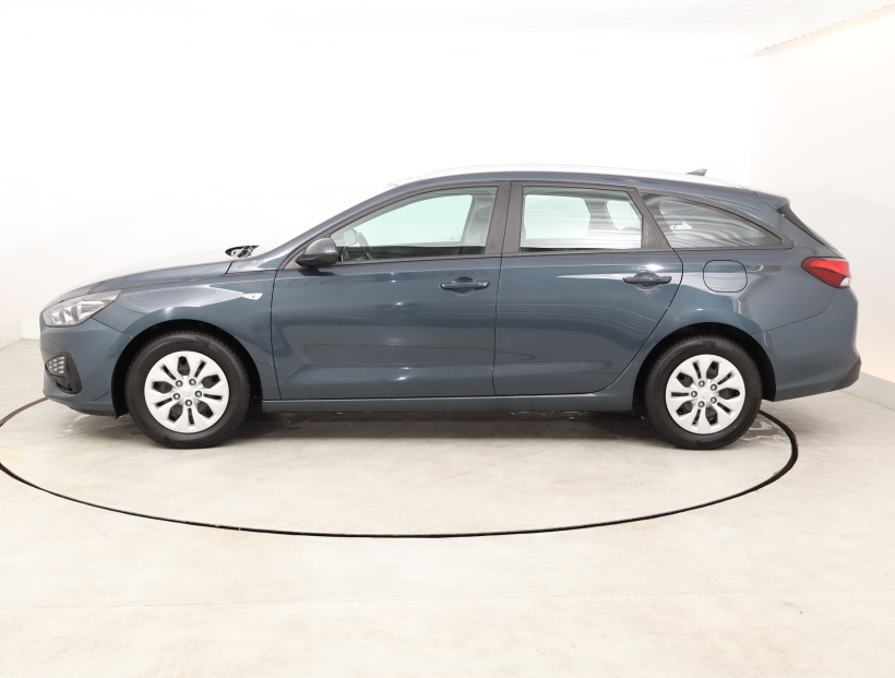 Hyundai i30, 2022