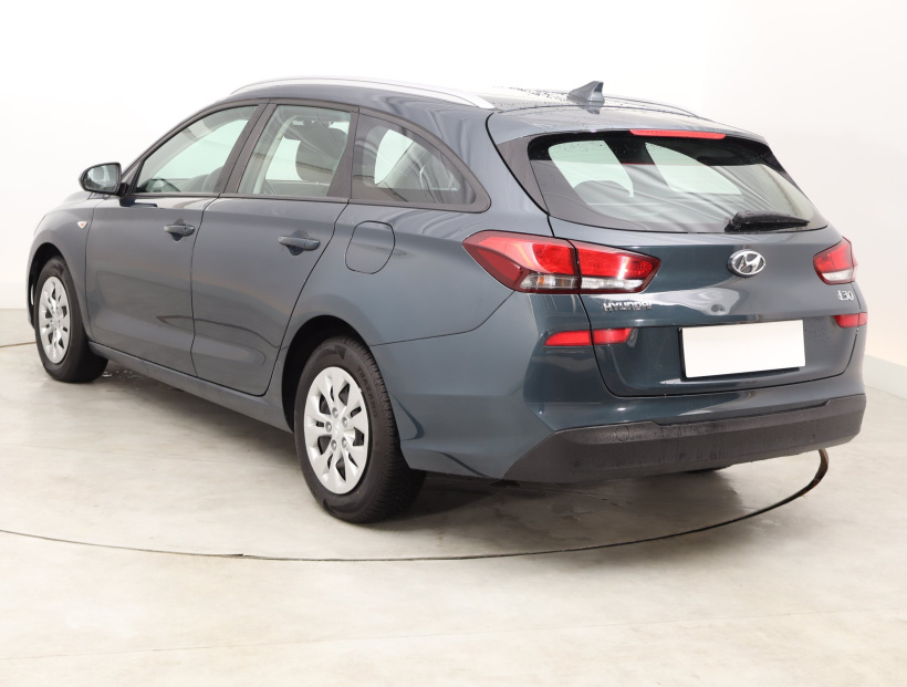 Hyundai i30, 2022