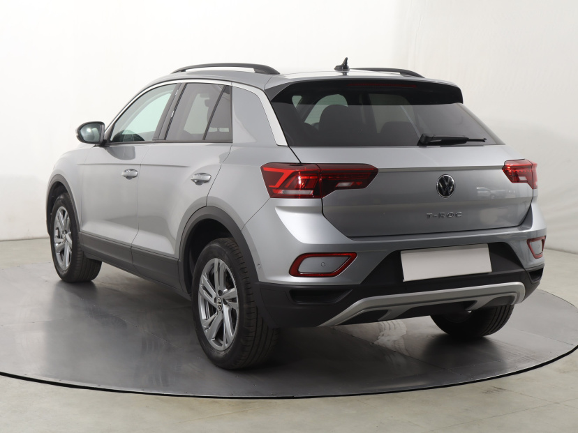 Volkswagen T-Roc, 2024