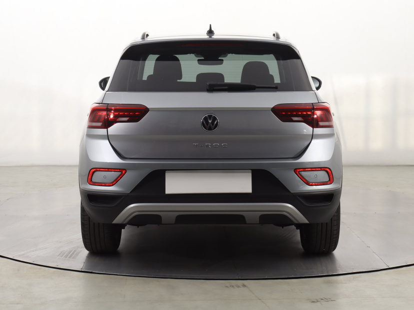 Volkswagen T-Roc, 2024