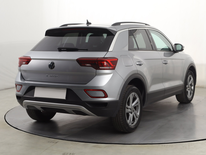Volkswagen T-Roc, 2024