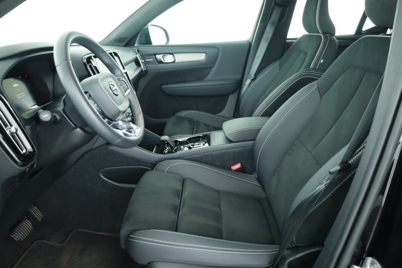 Volvo XC40, 2023