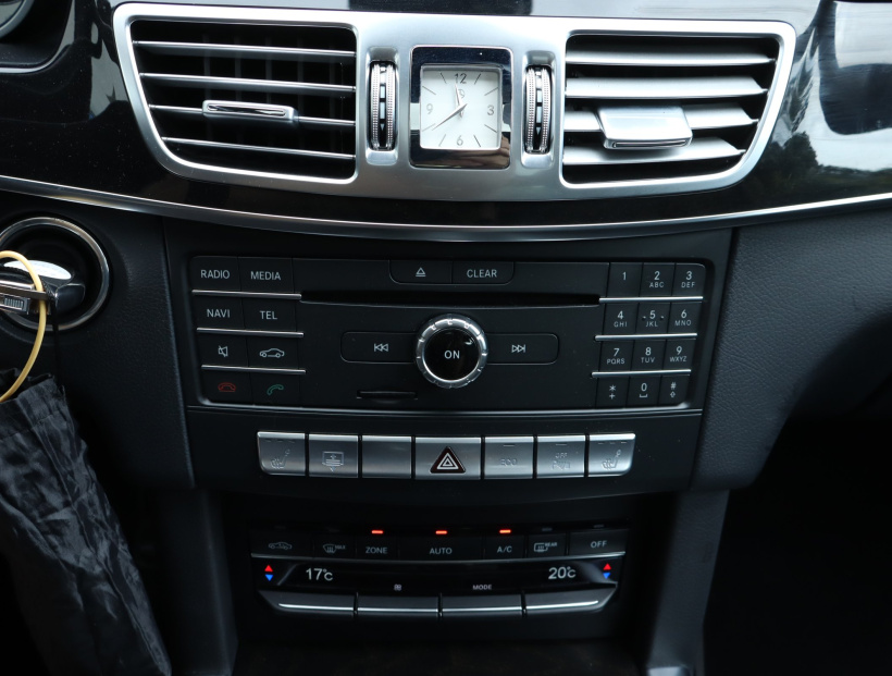 Mercedes-Benz E, 2016