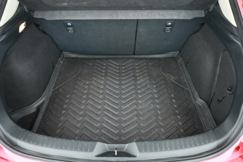 Mazda 3, 2015