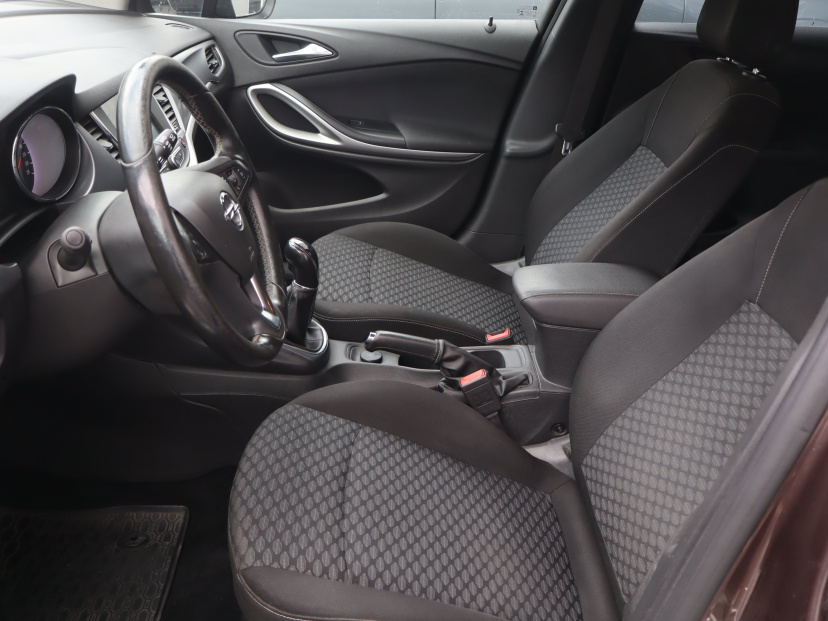 Opel Astra, 2017