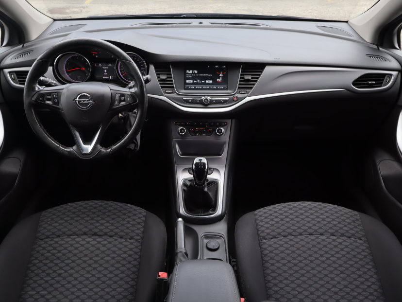 Opel Astra, 2017