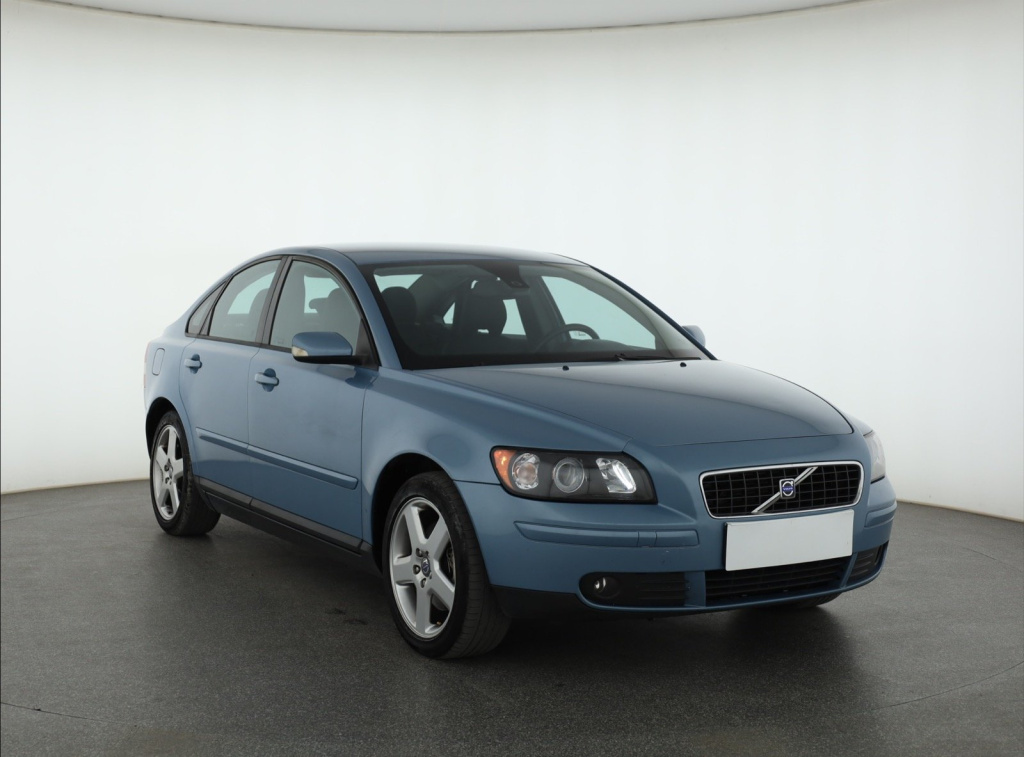 Volvo S40