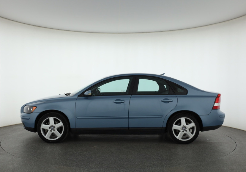 Volvo S40, 2004