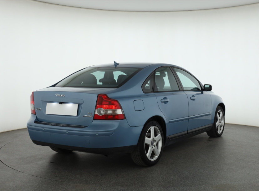 Volvo S40, 2004