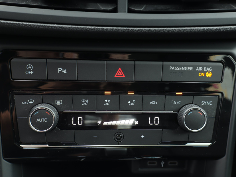 Volkswagen T-Cross, 2021