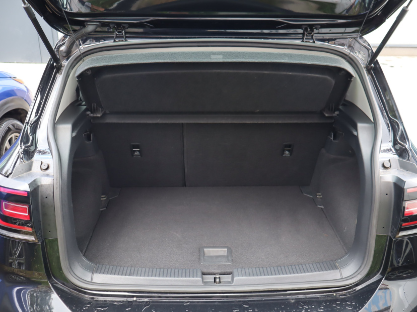 Volkswagen T-Cross, 2021