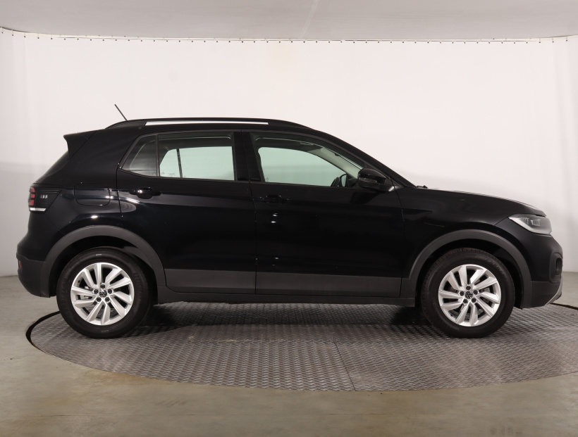 Volkswagen T-Cross, 2021