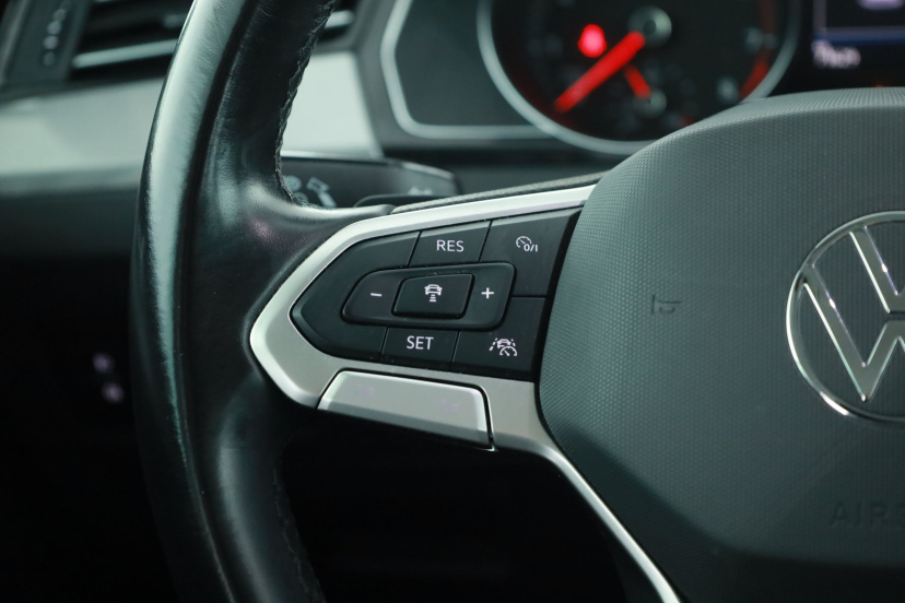 Volkswagen Passat, 2023