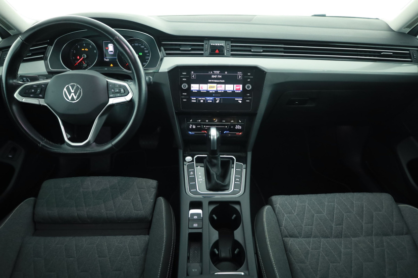 Volkswagen Passat, 2023