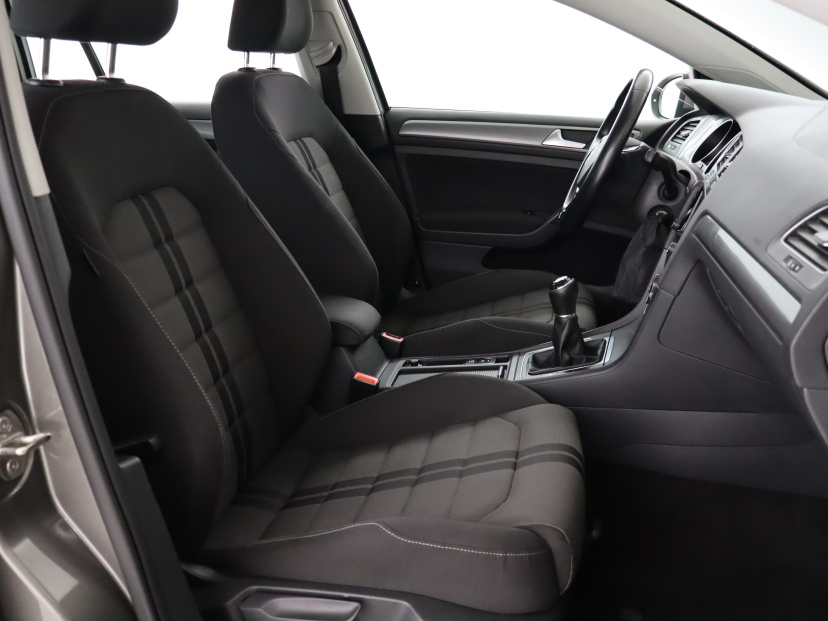 Volkswagen Golf, 2015