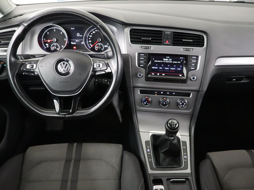 Volkswagen Golf, 2015