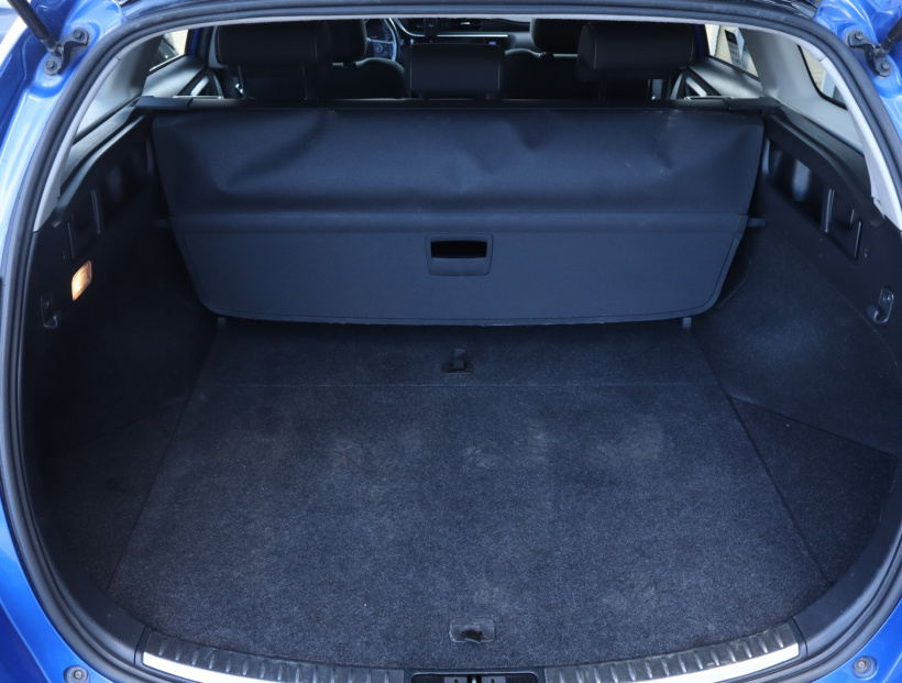 Toyota Auris, 2018
