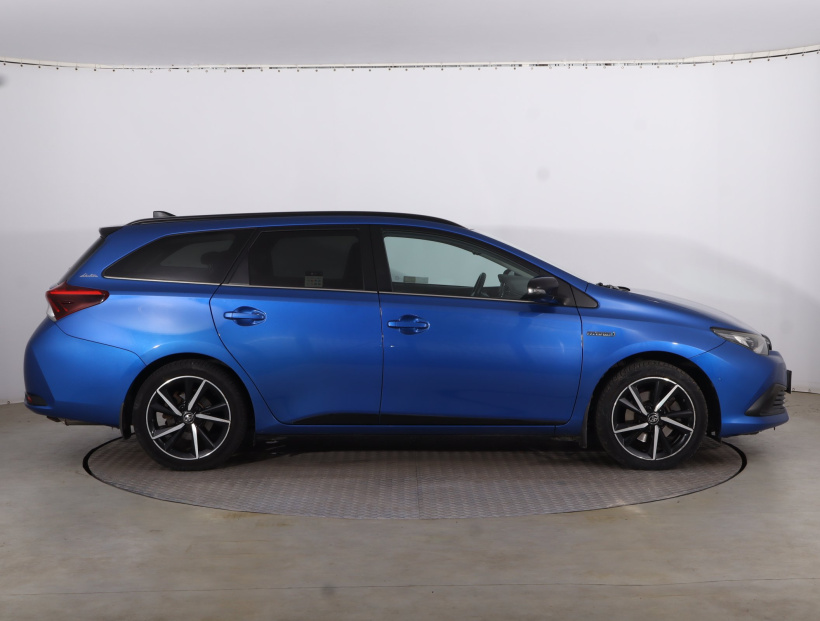 Toyota Auris, 2018