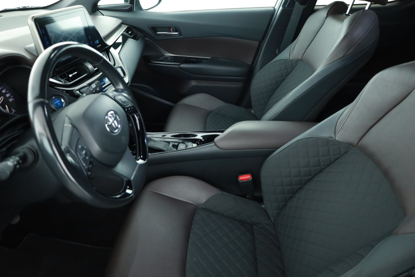 Toyota C-HR, 2018
